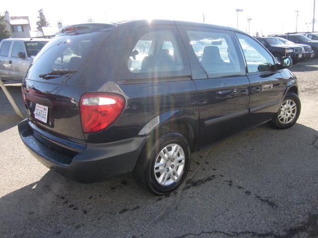 Dodge Caravan 2005 photo 2
