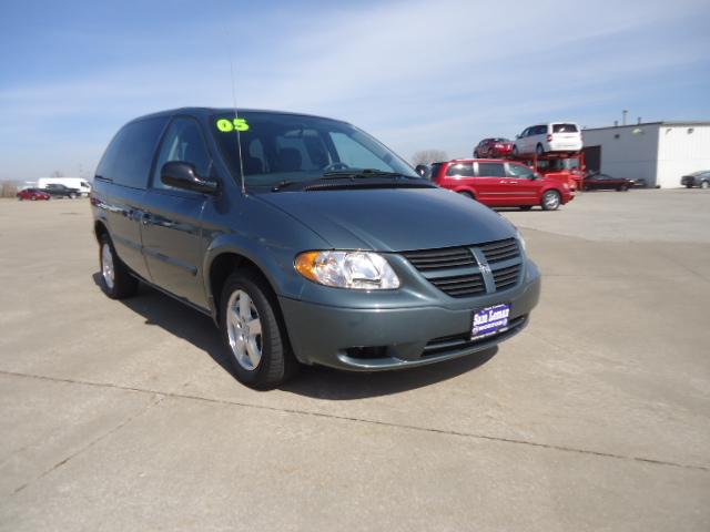 Dodge Caravan 2005 photo 3