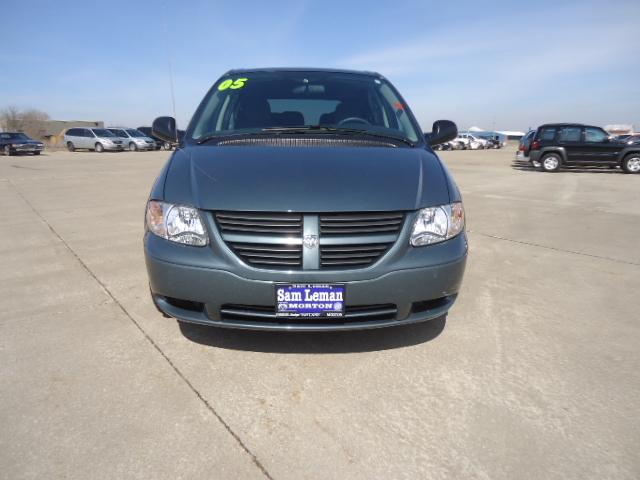 Dodge Caravan 2005 photo 1