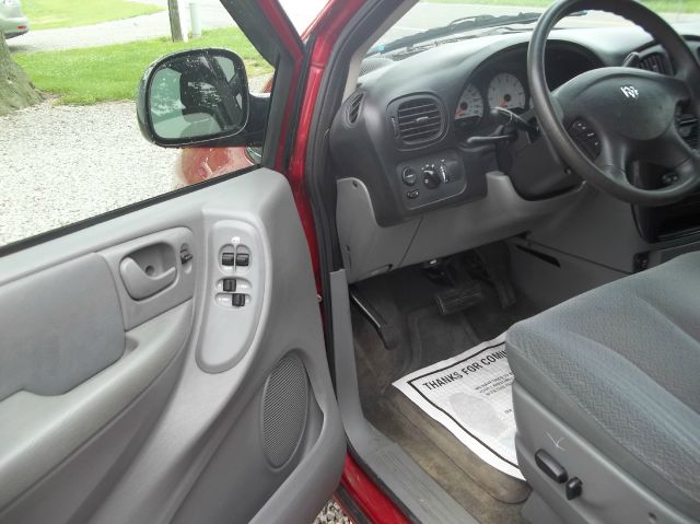 Dodge Caravan 2005 photo 1