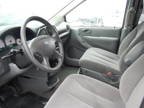 Dodge Caravan 2005 photo 2