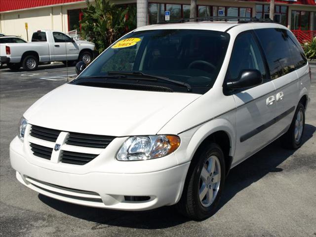 Dodge Caravan 2005 photo 3