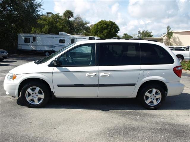 Dodge Caravan 2005 photo 4