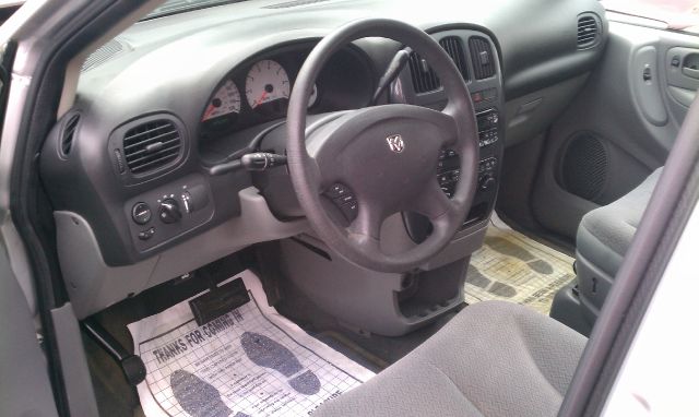 Dodge Caravan 2005 photo 1