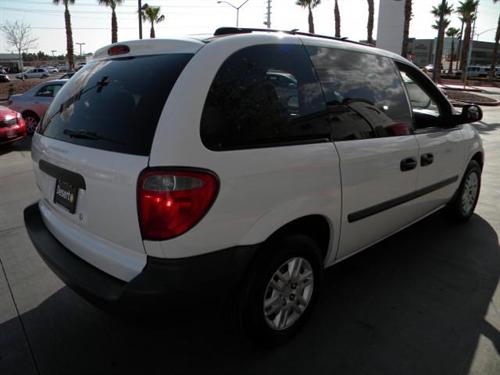 Dodge Caravan 2005 photo 2