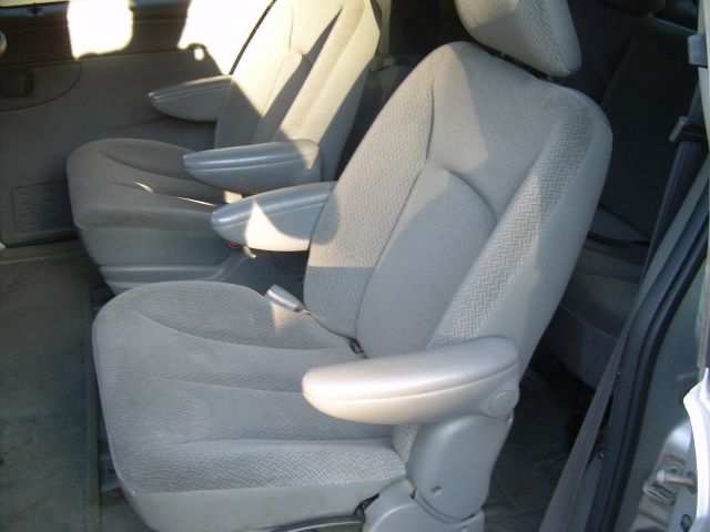 Dodge Caravan S MiniVan