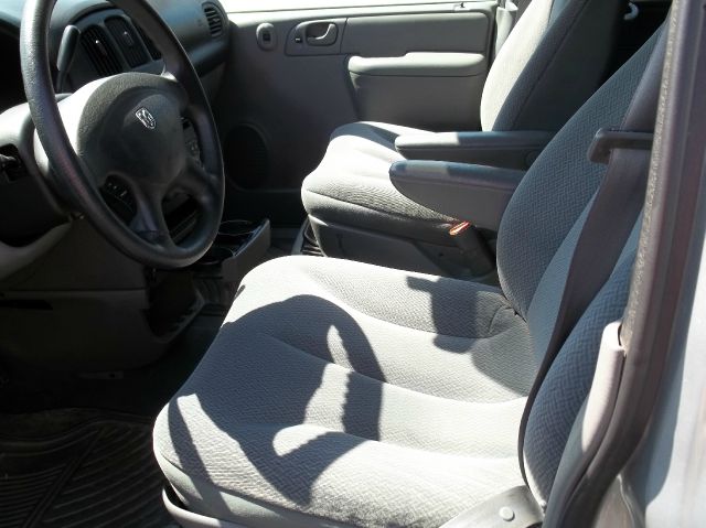Dodge Caravan 2005 photo 3