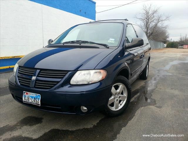 Dodge Caravan 2005 photo 2