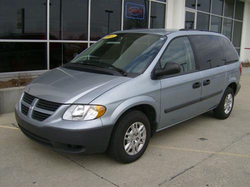 Dodge Caravan 2005 photo 2