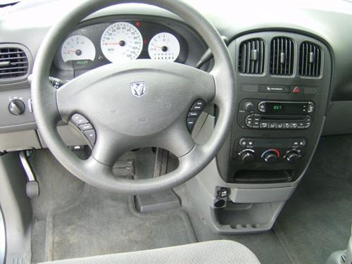 Dodge Caravan 2005 photo 1