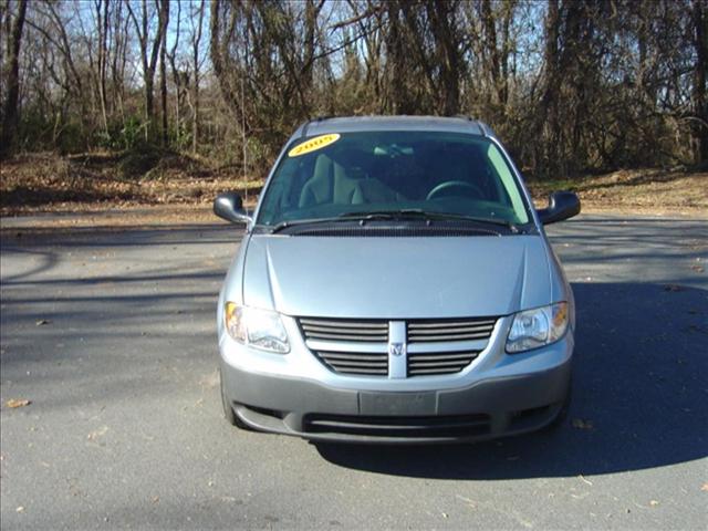 Dodge Caravan 2005 photo 4