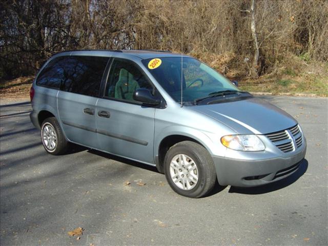 Dodge Caravan 2005 photo 3