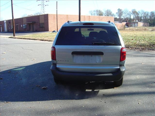 Dodge Caravan 2005 photo 1