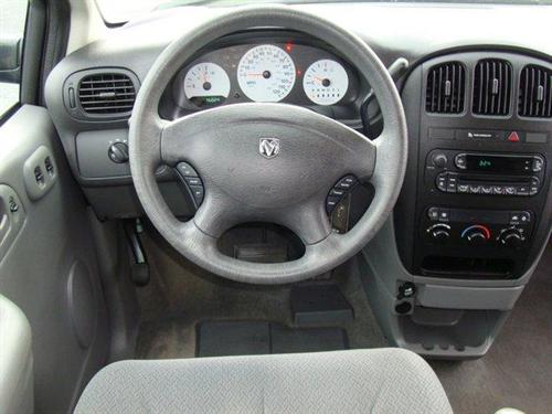 Dodge Caravan 2005 photo 1