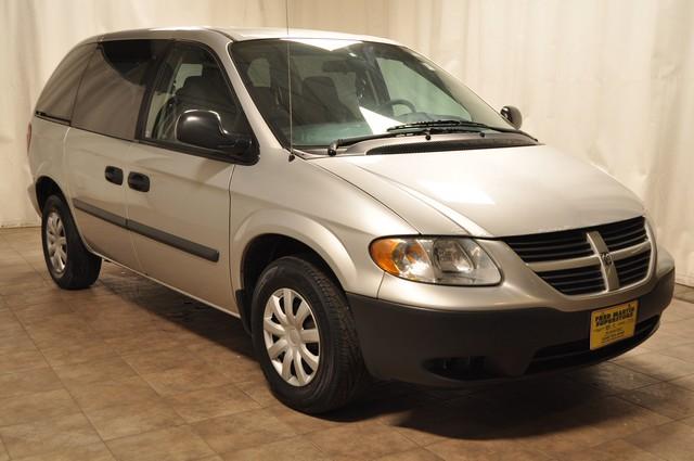 Dodge Caravan 2005 photo 3
