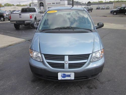 Dodge Caravan 2006 photo 2