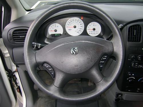 Dodge Caravan 2006 photo 2