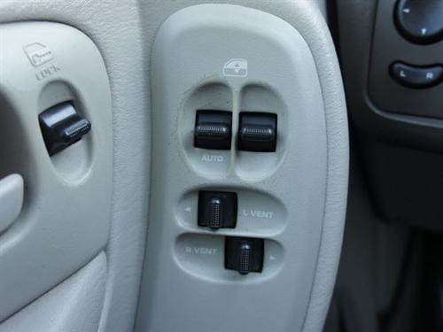 Dodge Caravan 2006 photo 3