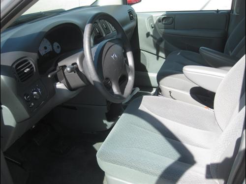 Dodge Caravan 2006 photo 3