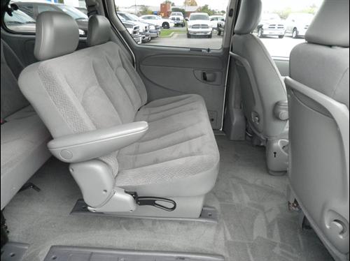 Dodge Caravan 2006 photo 4