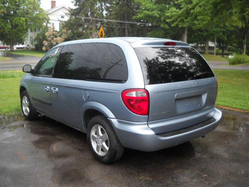 Dodge Caravan 2006 photo 2