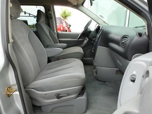 Dodge Caravan 2006 photo 1