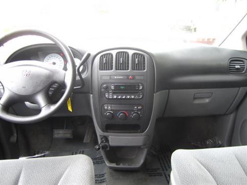 Dodge Caravan 2006 photo 3