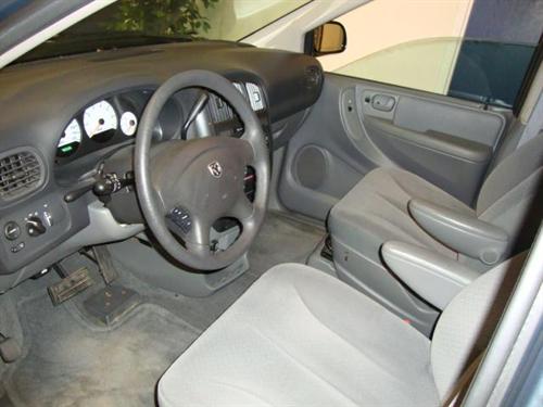 Dodge Caravan 2006 photo 2