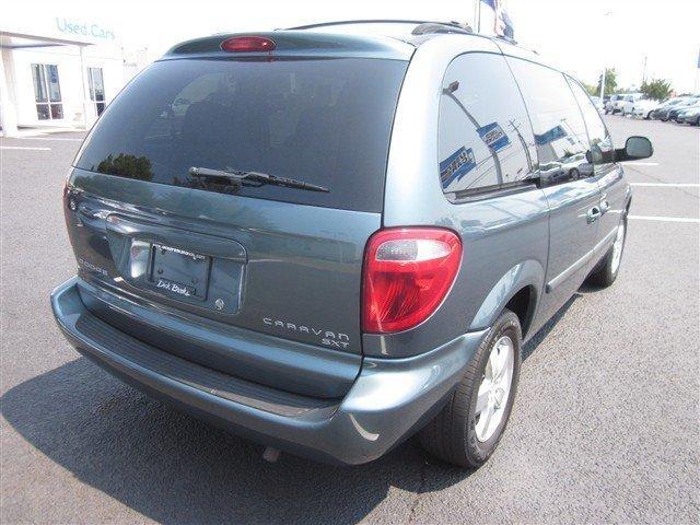 Dodge Caravan 2006 photo 3