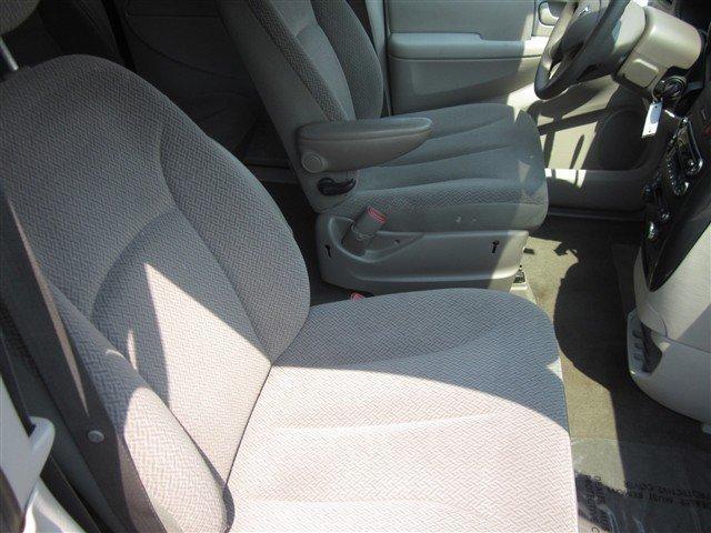 Dodge Caravan 2006 photo 4