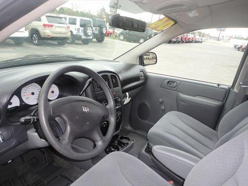 Dodge Caravan 2006 photo 2