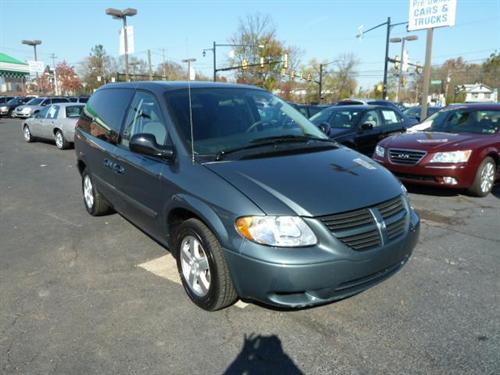 Dodge Caravan 2006 photo 2