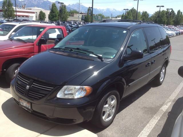 Dodge Caravan 2006 photo 1