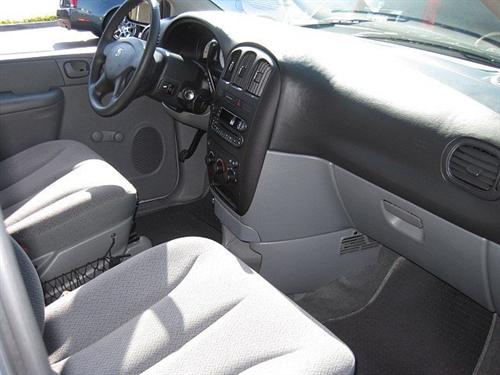 Dodge Caravan 2007 photo 4