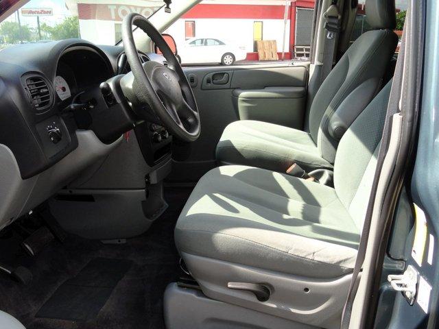 Dodge Caravan 2007 photo 2