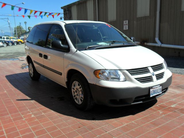 Dodge Caravan SE MiniVan