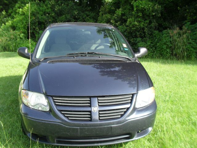 Dodge Caravan S MiniVan