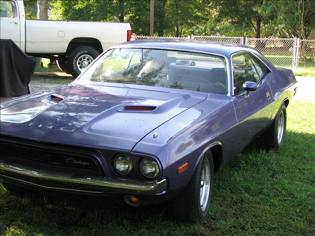 Dodge Challenger 1974 photo 1