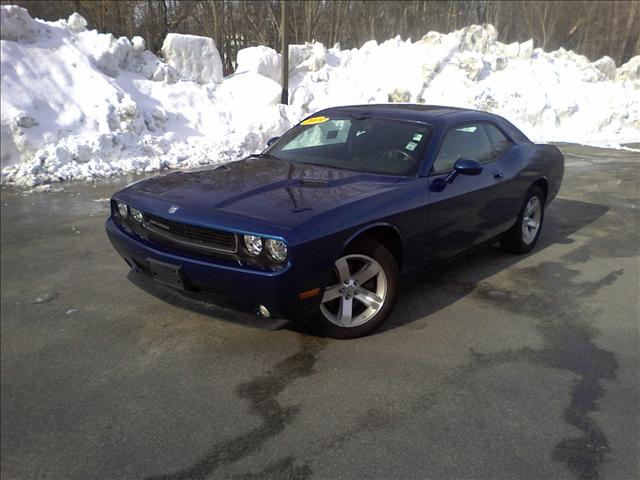 Dodge Challenger 4WD Crew Cab 153 LTZ Coupe