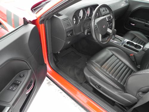 Dodge Challenger 2009 photo 2