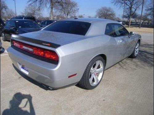 Dodge Challenger 2009 photo 2