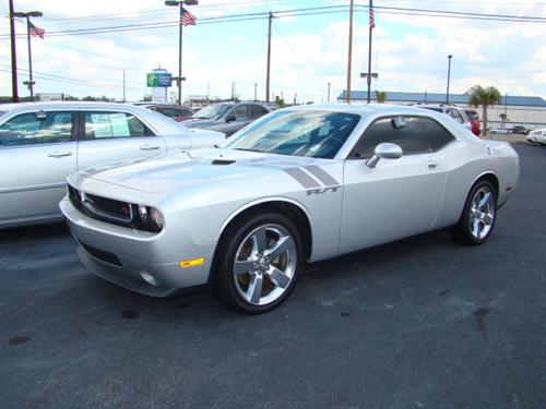 Dodge Challenger 2009 photo 2