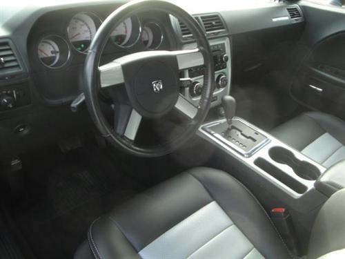 Dodge Challenger 2009 photo 2