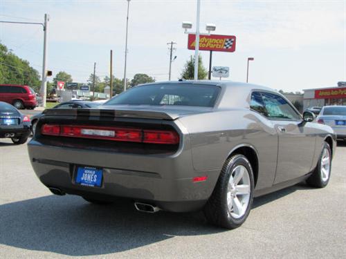 Dodge Challenger 2009 photo 2