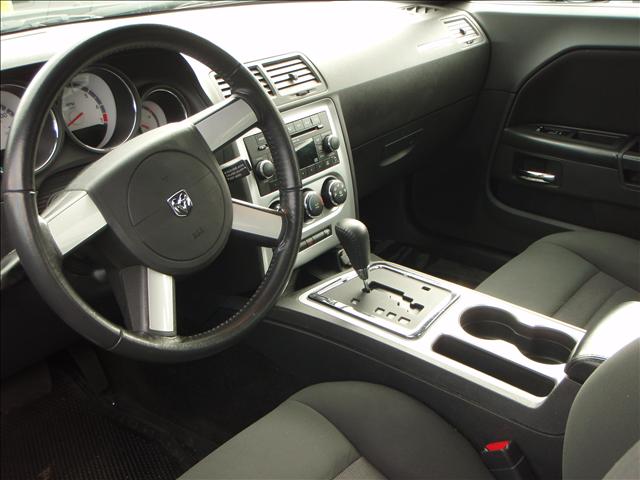 Dodge Challenger 2009 photo 4