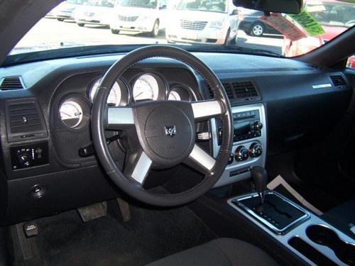Dodge Challenger 2009 photo 3