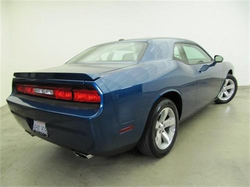 Dodge Challenger 2009 photo 3