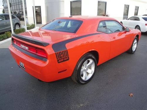 Dodge Challenger 2009 photo 2