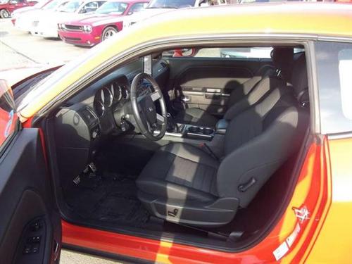 Dodge Challenger 2009 photo 2
