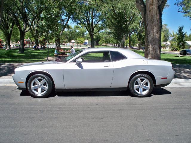 Dodge Challenger 2009 photo 2